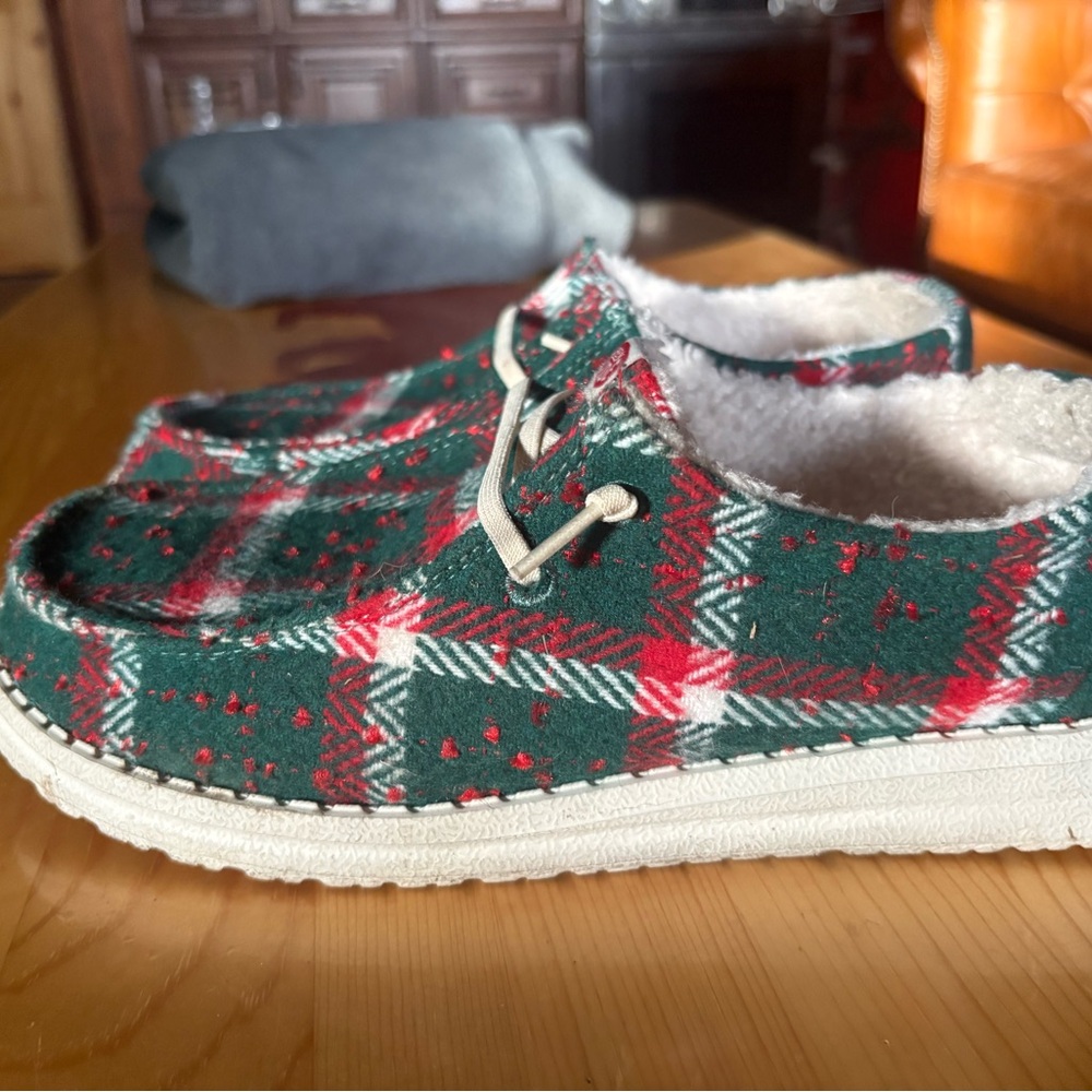 Plaid Fleece-Lined Women's Slippers